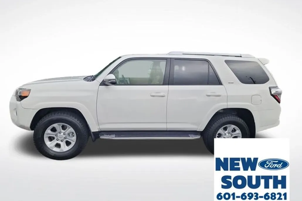 2018 Toyota 4Runner SR5 Premium photo 1