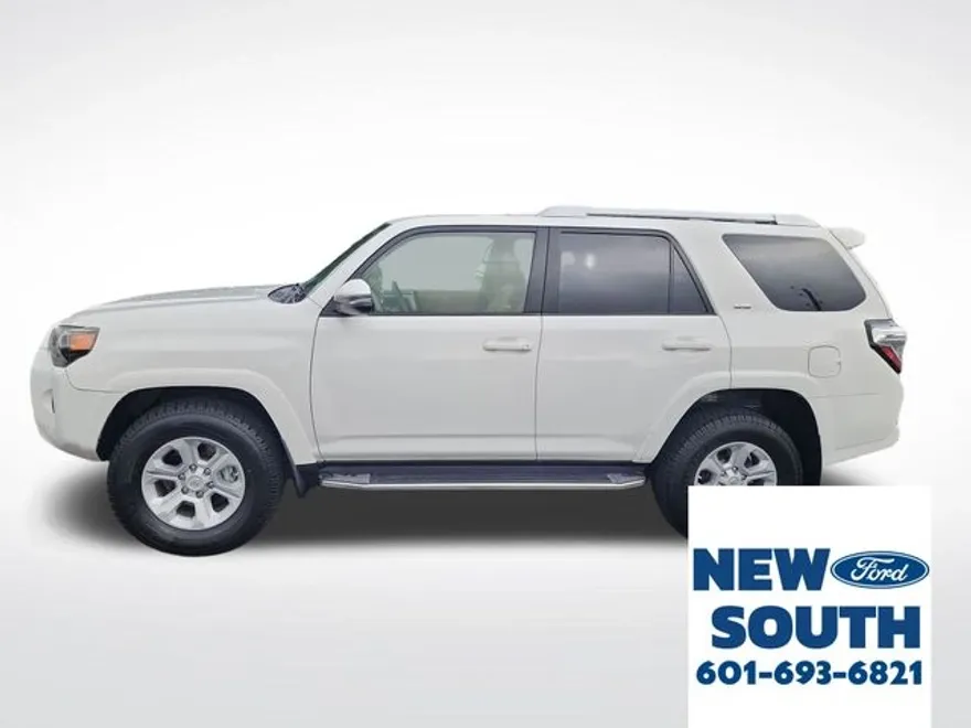 2018 Toyota 4Runner SR5 Premium photo 1