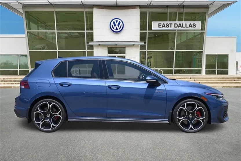 2025 Volkswagen Golf GTI Autobahn photo 1