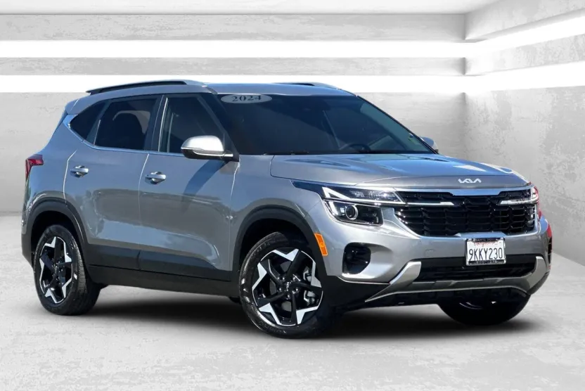 2024 Kia Seltos EX photo 1