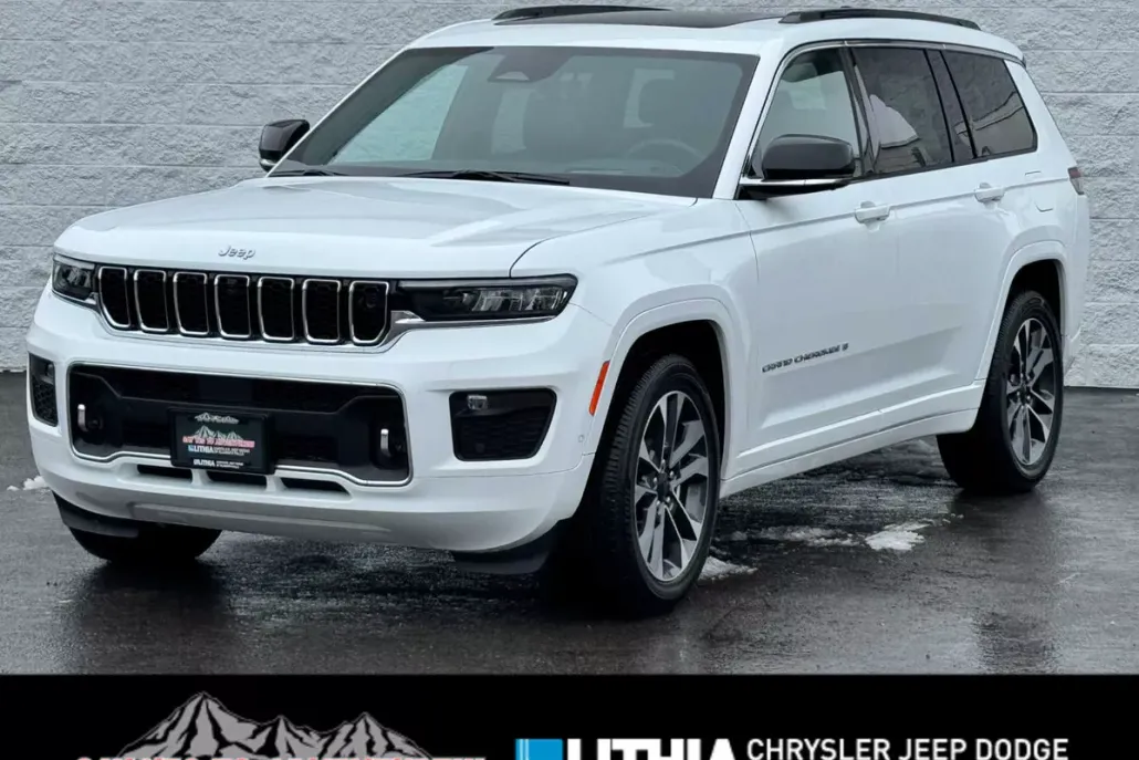 2025 Jeep Grand Cherokee Overland photo 1