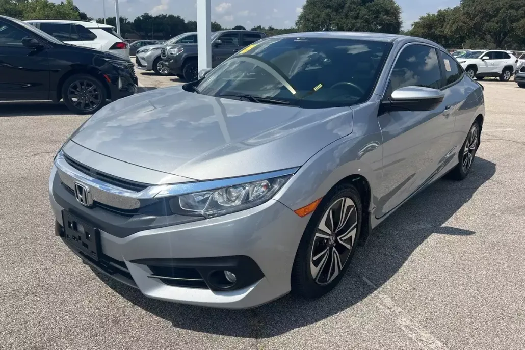 2018 Honda Civic EX-L photo 1