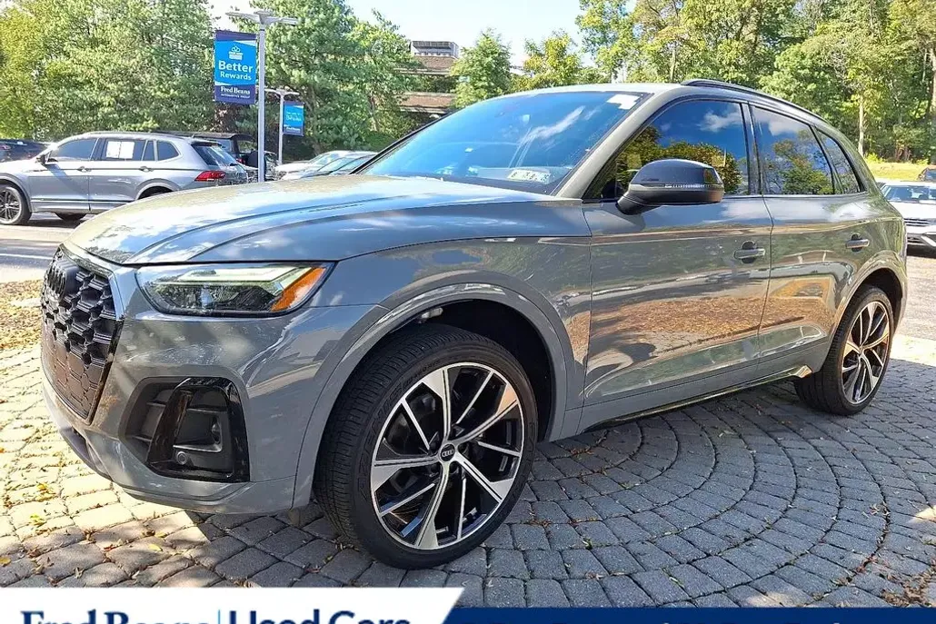 2022 Audi SQ5 Premium Plus photo 1