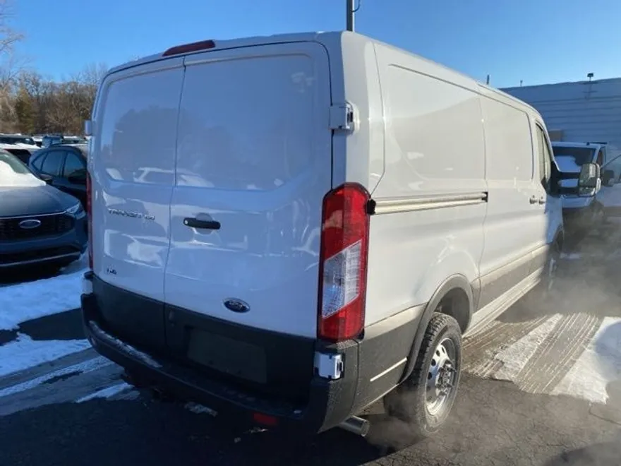 2025 Ford Transit photo 4