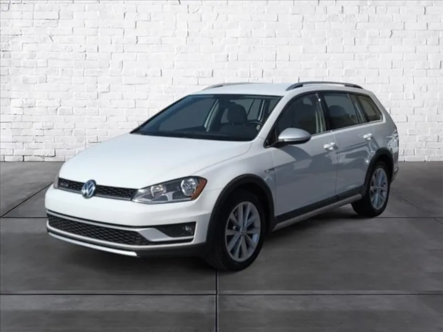 2017 Volkswagen Golf Alltrack TSI S 4Motion photo 1