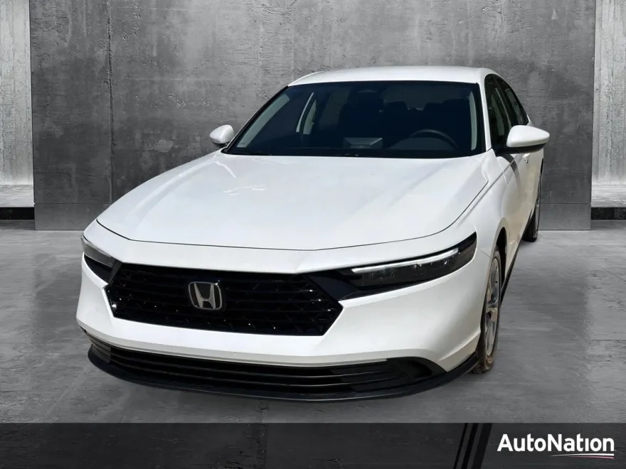 2025 Honda Accord LX photo 1