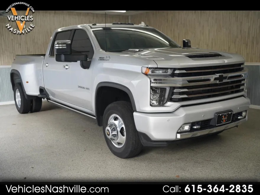 2023 Chevrolet Silverado 3500HD High Country photo 1