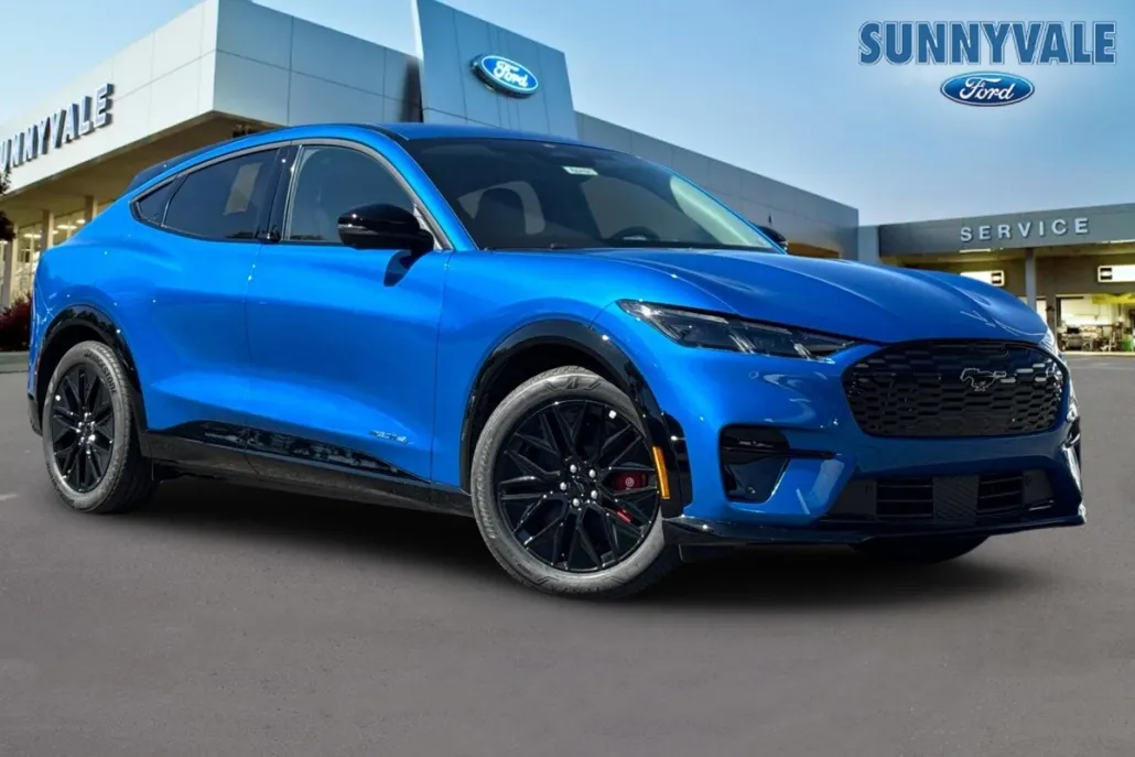 2025 Ford Mustang Mach-E Premium photo 1