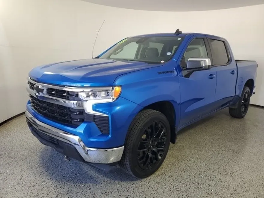 2023 Chevrolet Silverado 1500 LT photo 1