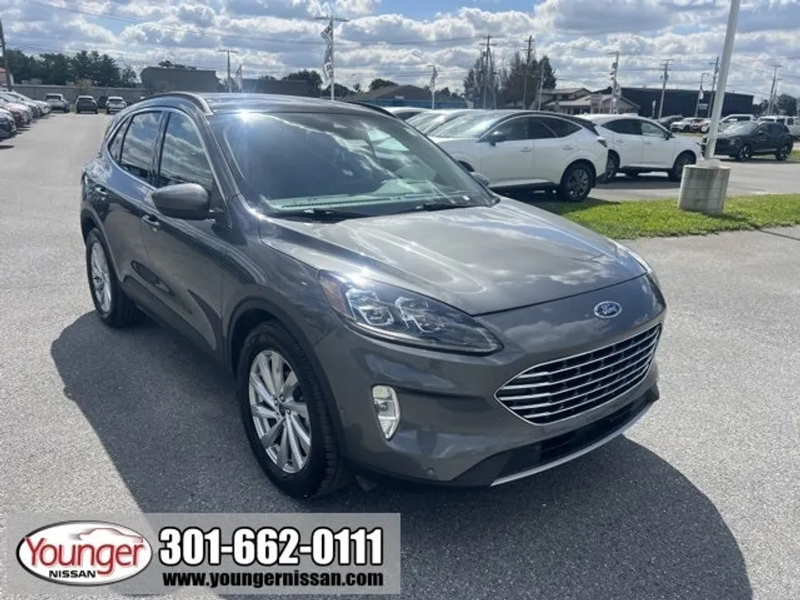 2021 Ford Escape Titanium photo 1