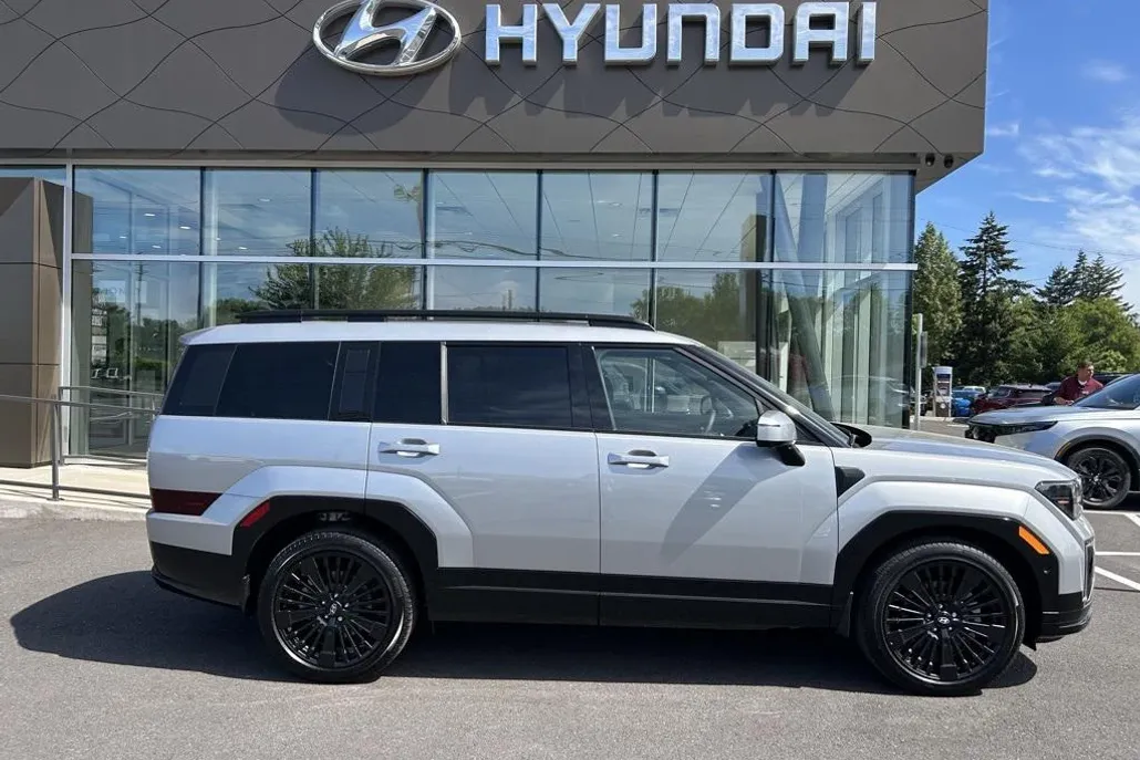 2025 Hyundai Santa Fe Calligraphy photo 1