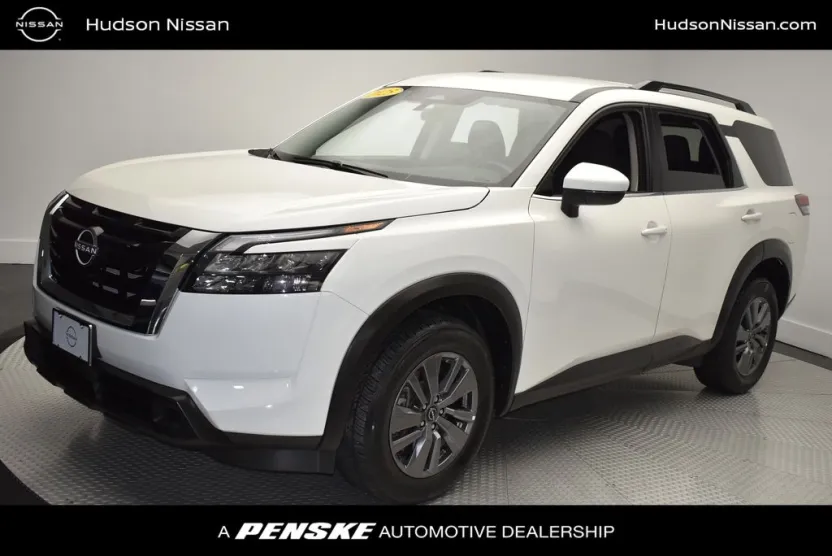 2025 Nissan Pathfinder SV photo 1