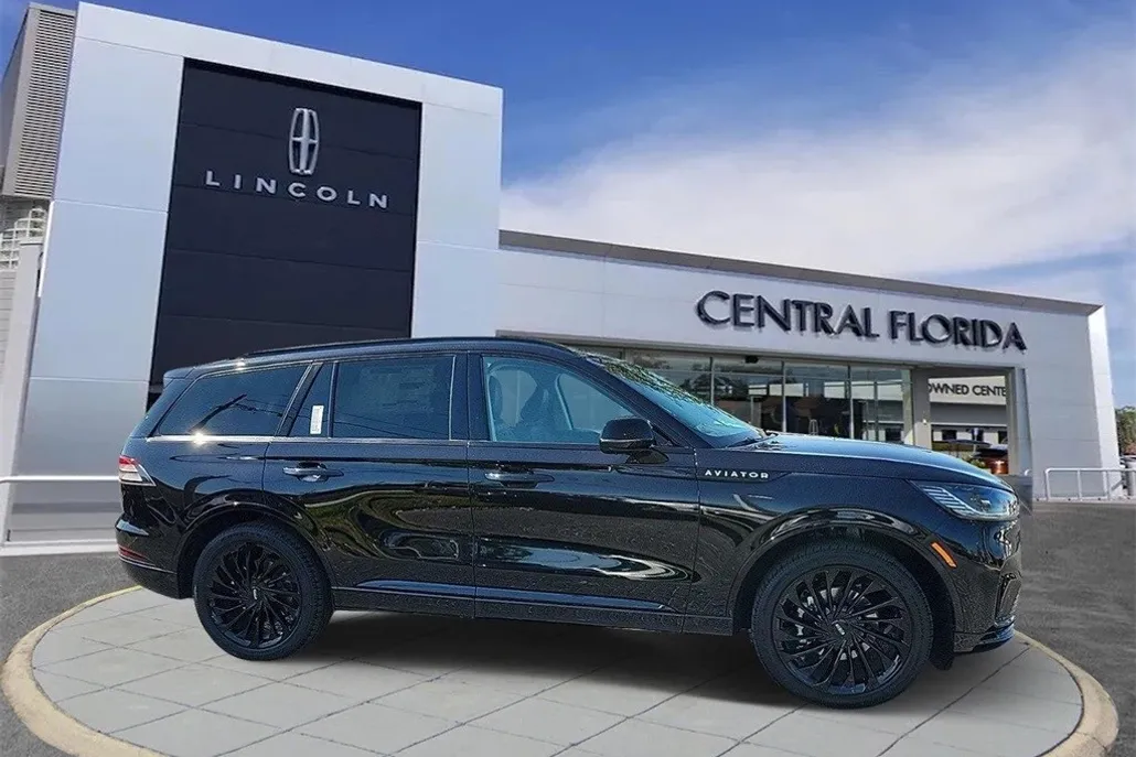 2025 Lincoln Aviator Reserve photo 1