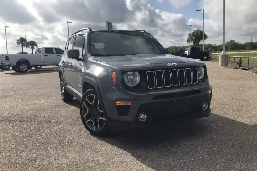 2020 Jeep Renegade Latitude photo 1