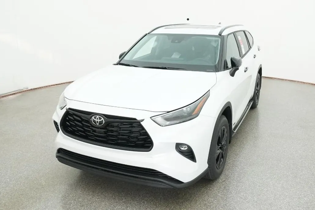2025 Toyota Highlander Hybrid XLE photo 1