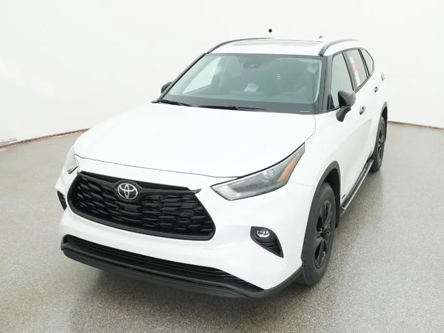 2025 Toyota Highlander Hybrid XLE photo 1