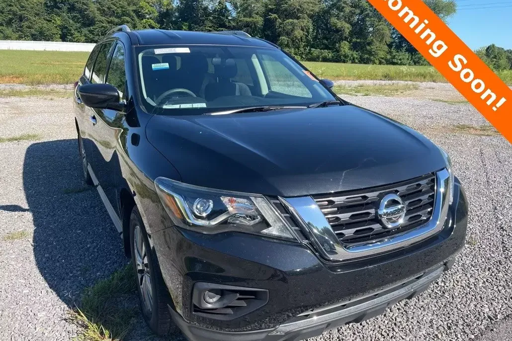 2020 Nissan Pathfinder S photo 1