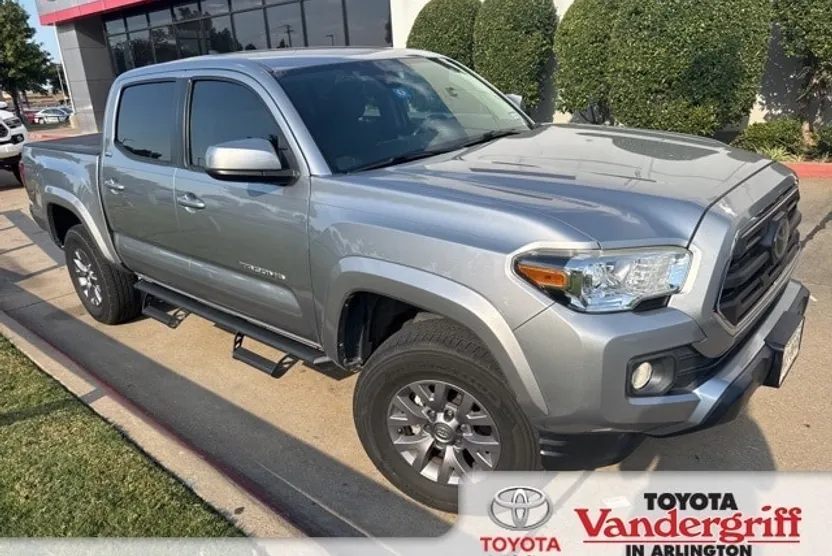 2019 Toyota Tacoma SR5 photo 1