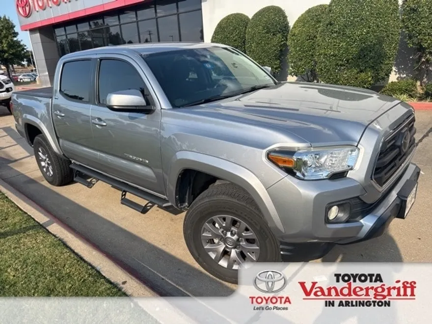 2019 Toyota Tacoma SR5 photo 1