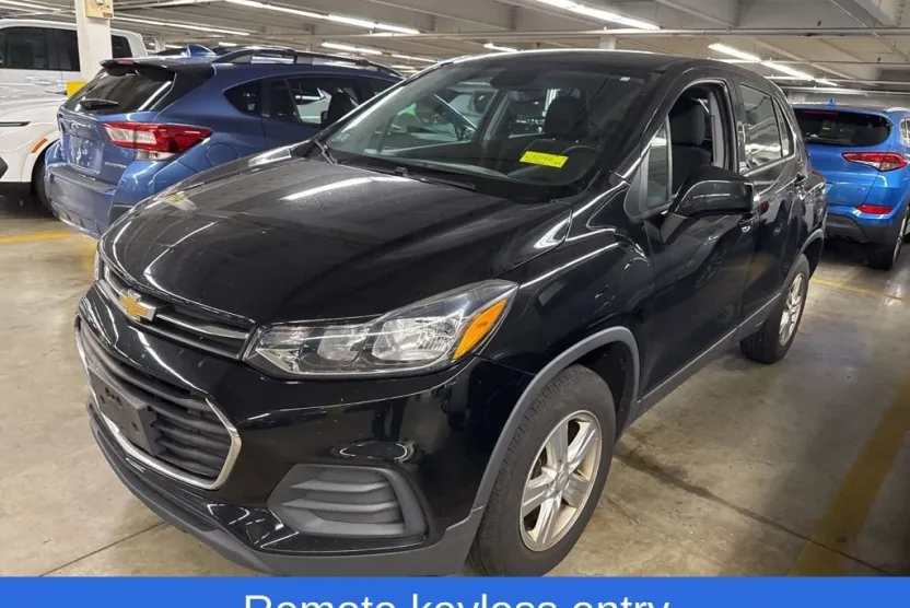 2019 Chevrolet Trax LS photo 1