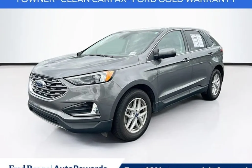 2022 Ford Edge SEL photo 1