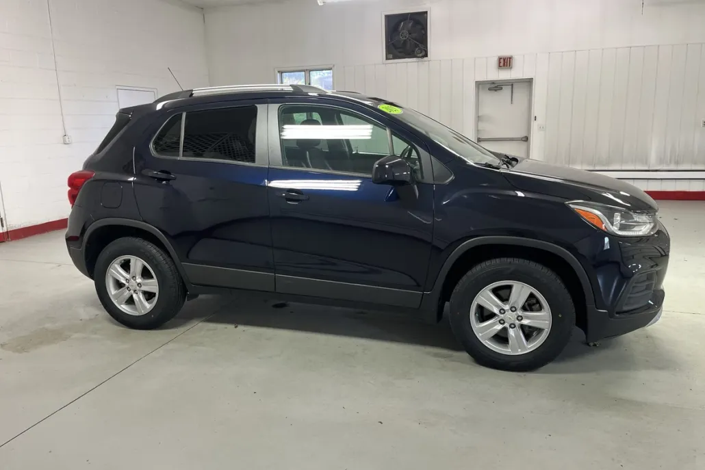 2021 Chevrolet Trax LT photo 1