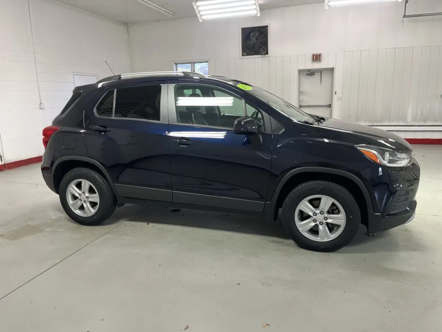 2021 Chevrolet Trax LT photo 1