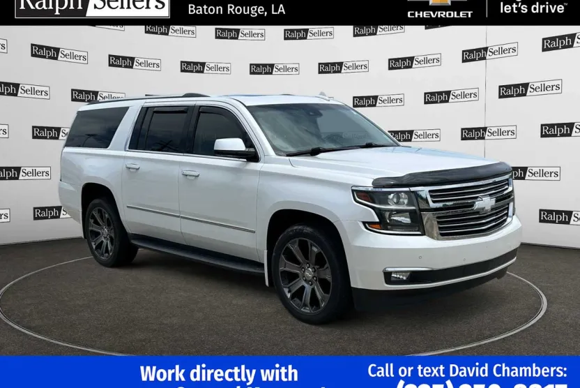 2016 Chevrolet Suburban LT photo 1
