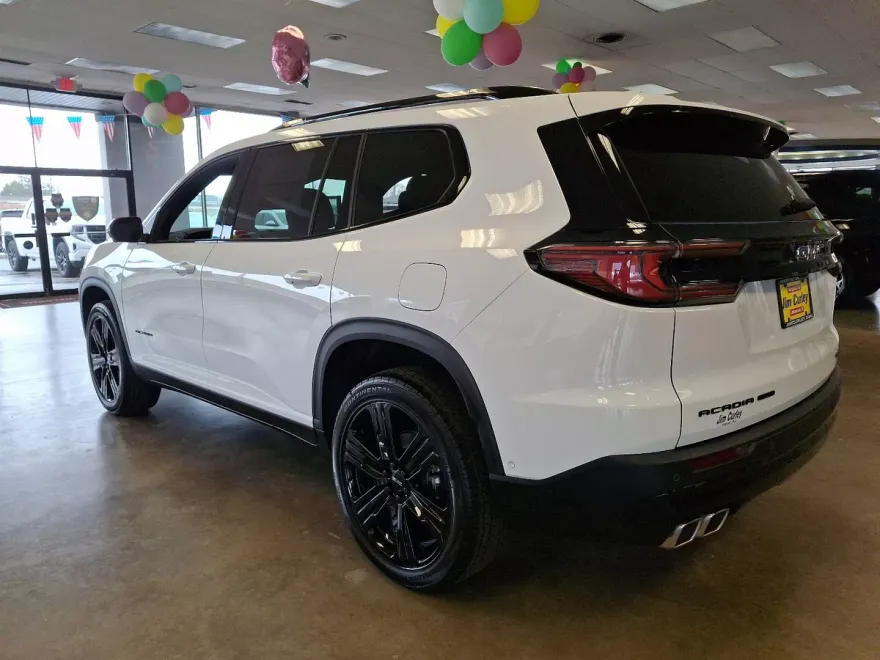2025 Gmc Acadia Elevation photo 1