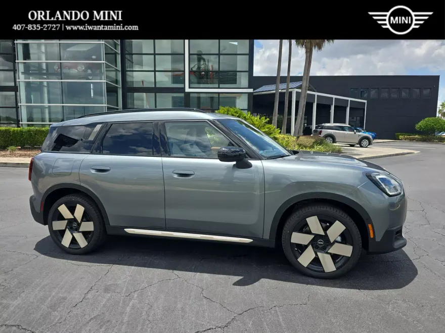 2025 Mini Countryman S ALL4 photo 1