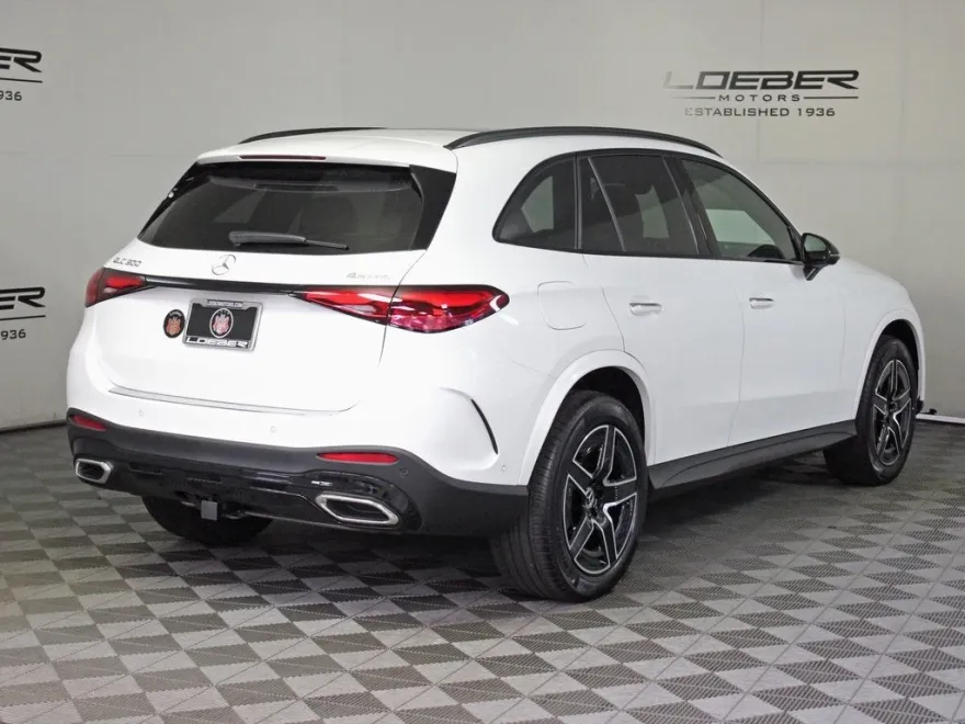 2025 Mercedes Benz GLC 300 4MATIC photo 1