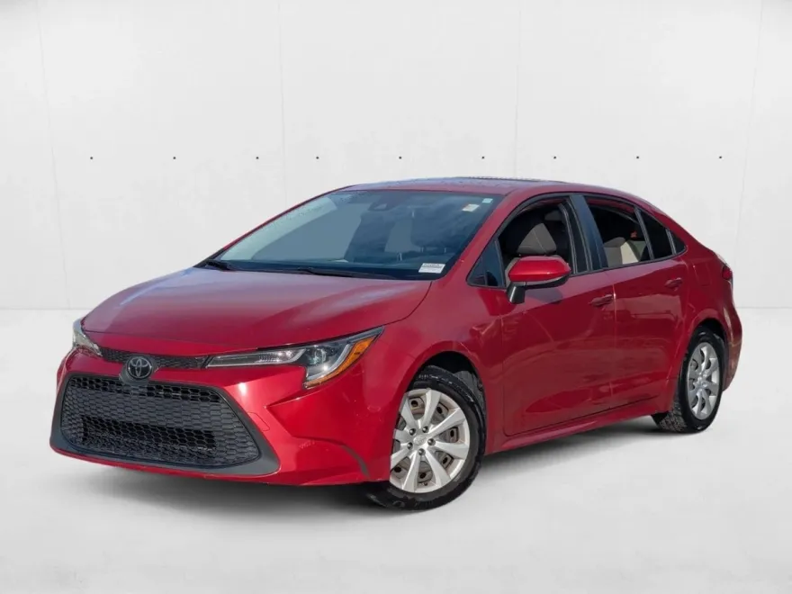 2021 Toyota Corolla LE photo 1