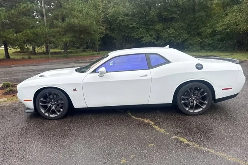 2021 Dodge Challenger R/T Scat Pack photo 1