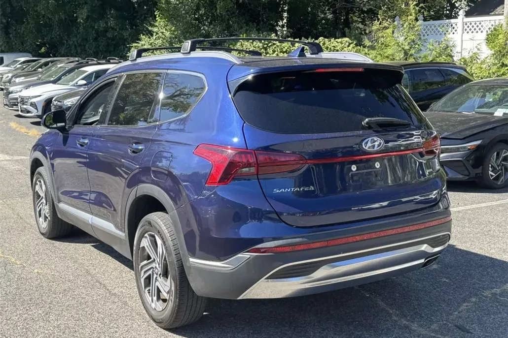 2022 Hyundai Santa Fe SEL photo 1