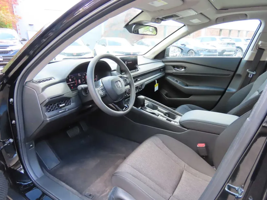 2025 Honda Accord SE photo 1