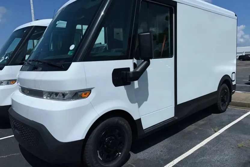 2025 Chevrolet BrightDrop 400 photo 1