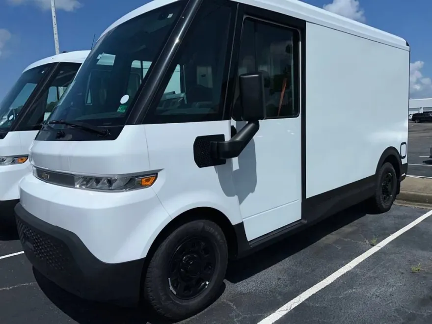2025 Chevrolet BrightDrop 400 photo 1