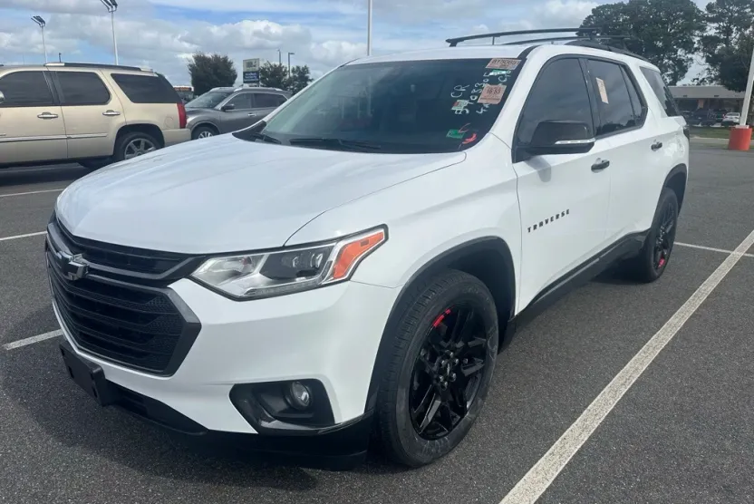 2019 Chevrolet Traverse Premier photo 1