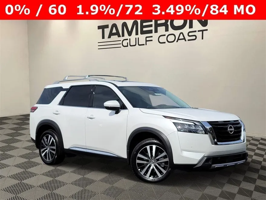 2025 Nissan Pathfinder Platinum photo 1