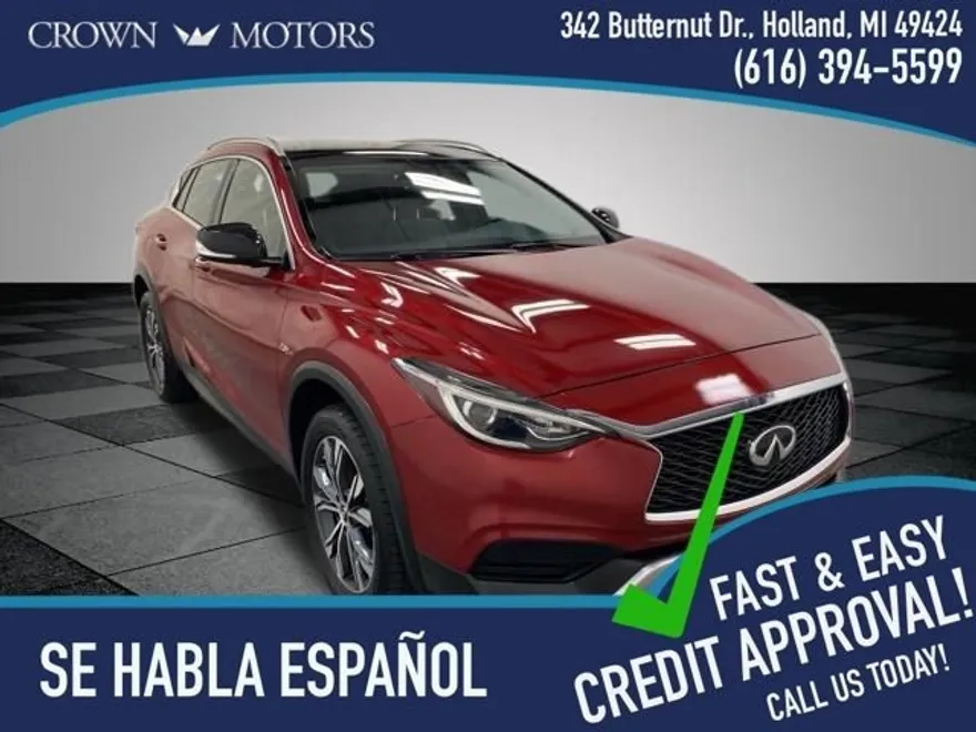 2019 Infiniti QX30 Luxe photo 1