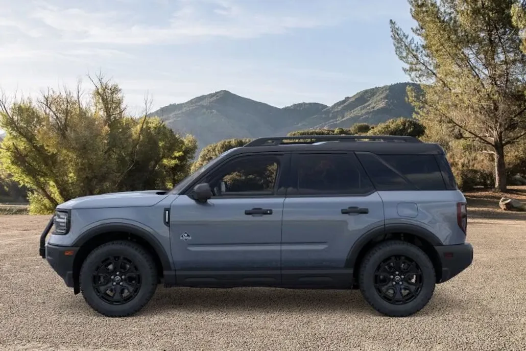 2025 Ford Bronco Sport Outer Banks photo 1