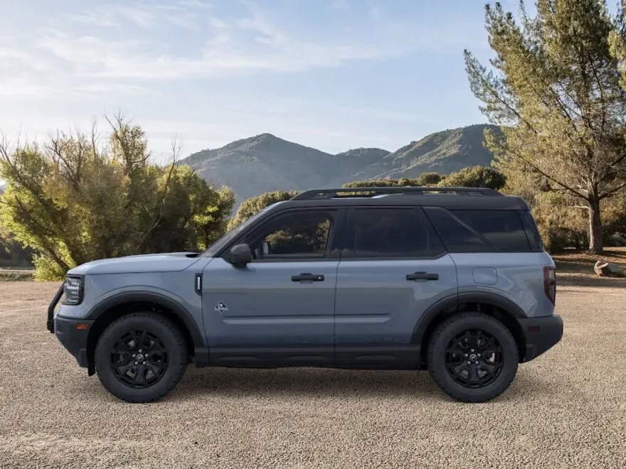2025 Ford Bronco Sport Outer Banks photo 1