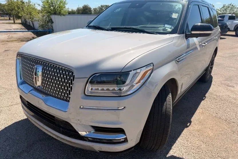 2021 Lincoln Navigator Reserve photo 1