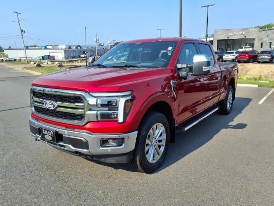 2025 Ford F-150 Lariat photo 1