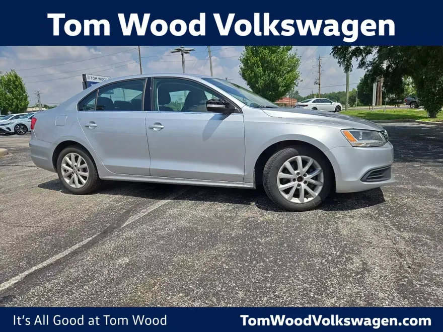 2014 Volkswagen Jetta 1.8T SE photo 1