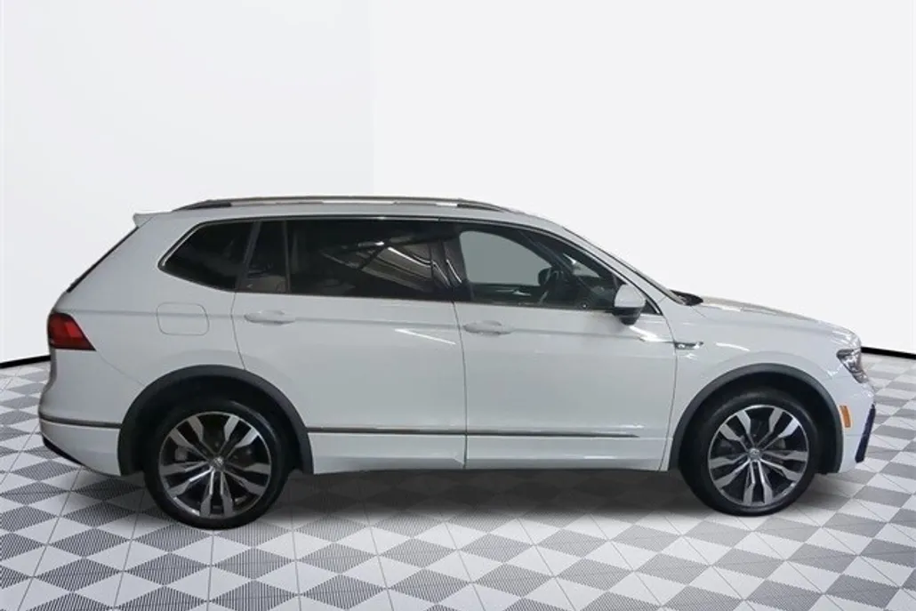 2020 Volkswagen Tiguan SEL Premium R-Line photo 1