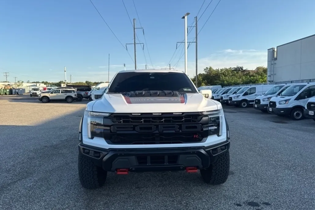 2024 Ford F-150 Raptor photo 1