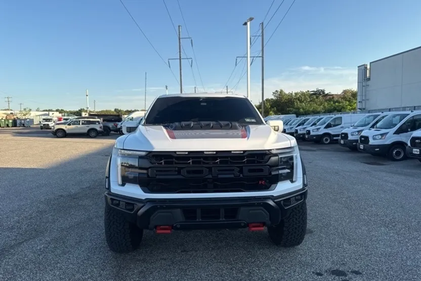 2024 Ford F-150 Raptor photo 1