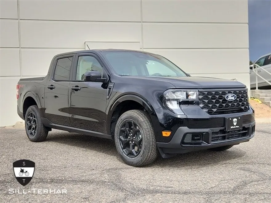 2025 Ford Maverick XLT photo 1