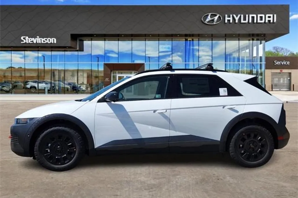 2025 Hyundai Ioniq 5 photo 1